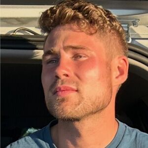 Meet your Posher, Zach